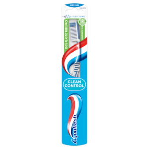Aquafresh Tandenborstel clean control medium